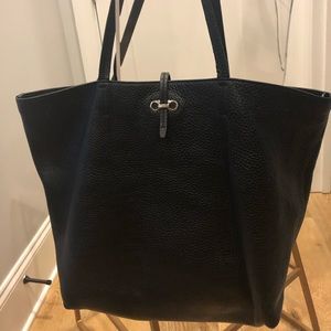 Black Salvatore Ferragamo tote